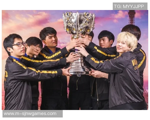 FPX战队在电竞比分冠军杯中以52分稳居积分榜首位