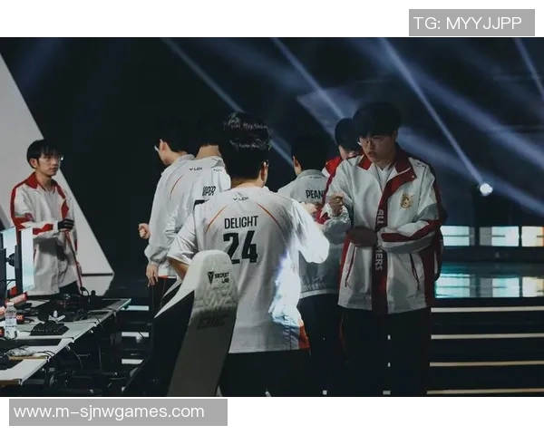 EDG战队在英雄联盟赛季中的转型与成就分析